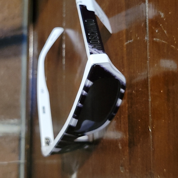 Nwt Moschino ladies sunglasses mos 047/S main image 10